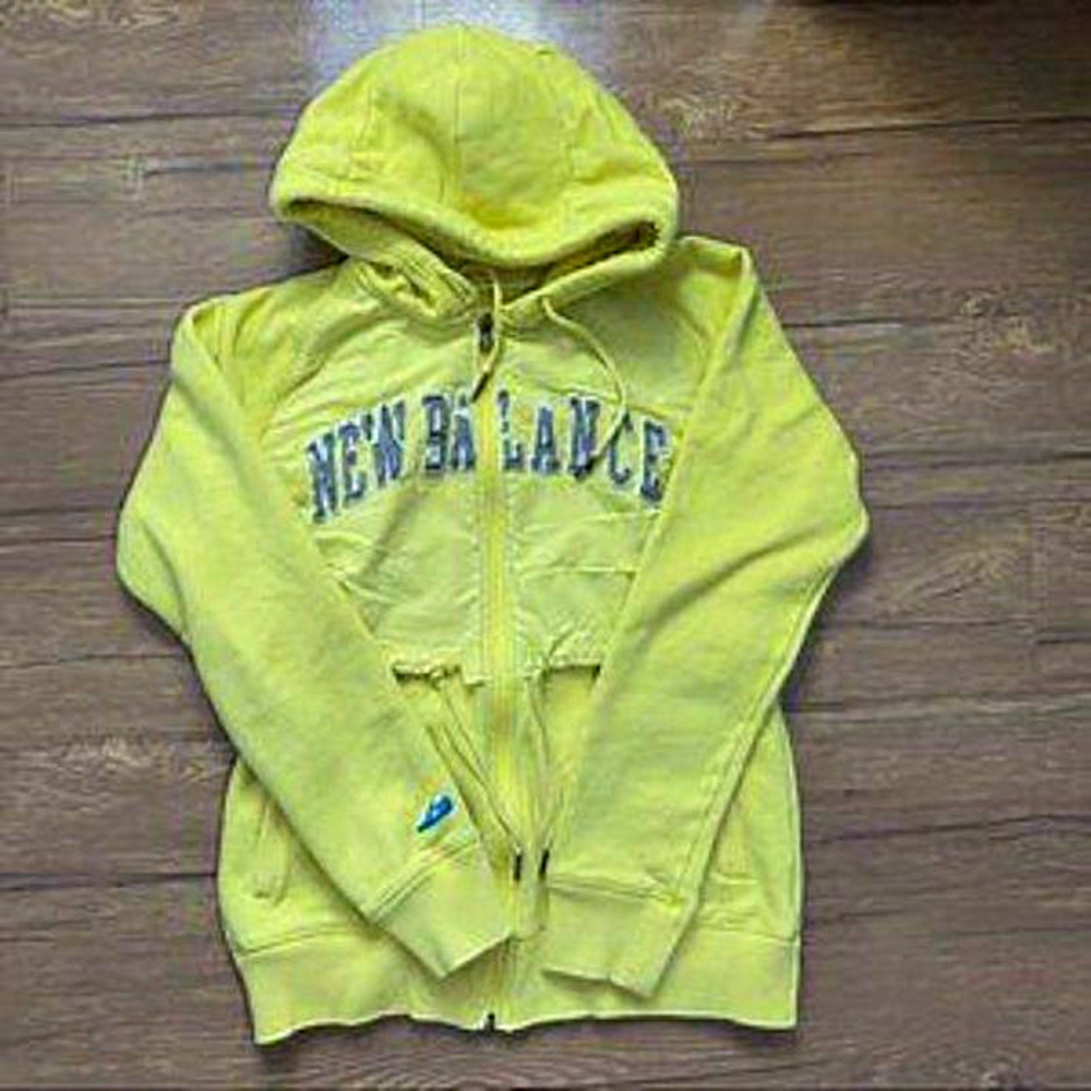 New Balance Heritage Hoodie Size Large